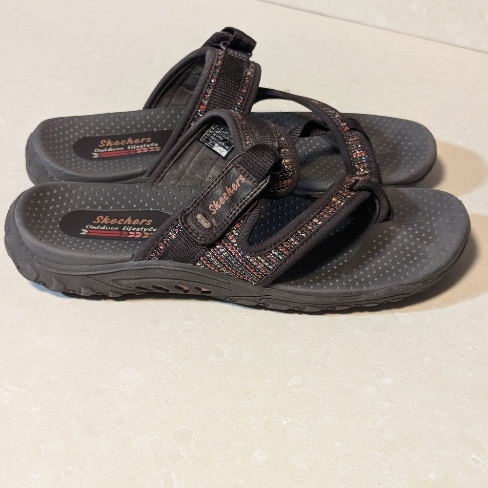 women's Skechers Sandals Size 9.5